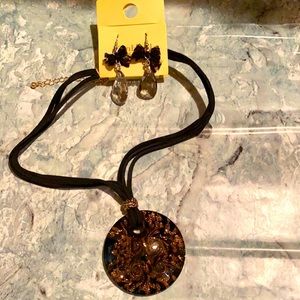 Combipel Metalique Eolia Black&Gold Inclusion Pendant Necklace W/CrystalEarrings